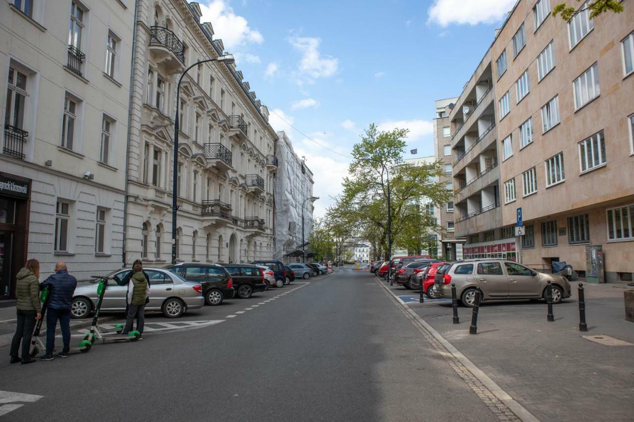 Warszawa, Centrum, Wiejska 15, Kamienica Daire Dış mekan fotoğraf